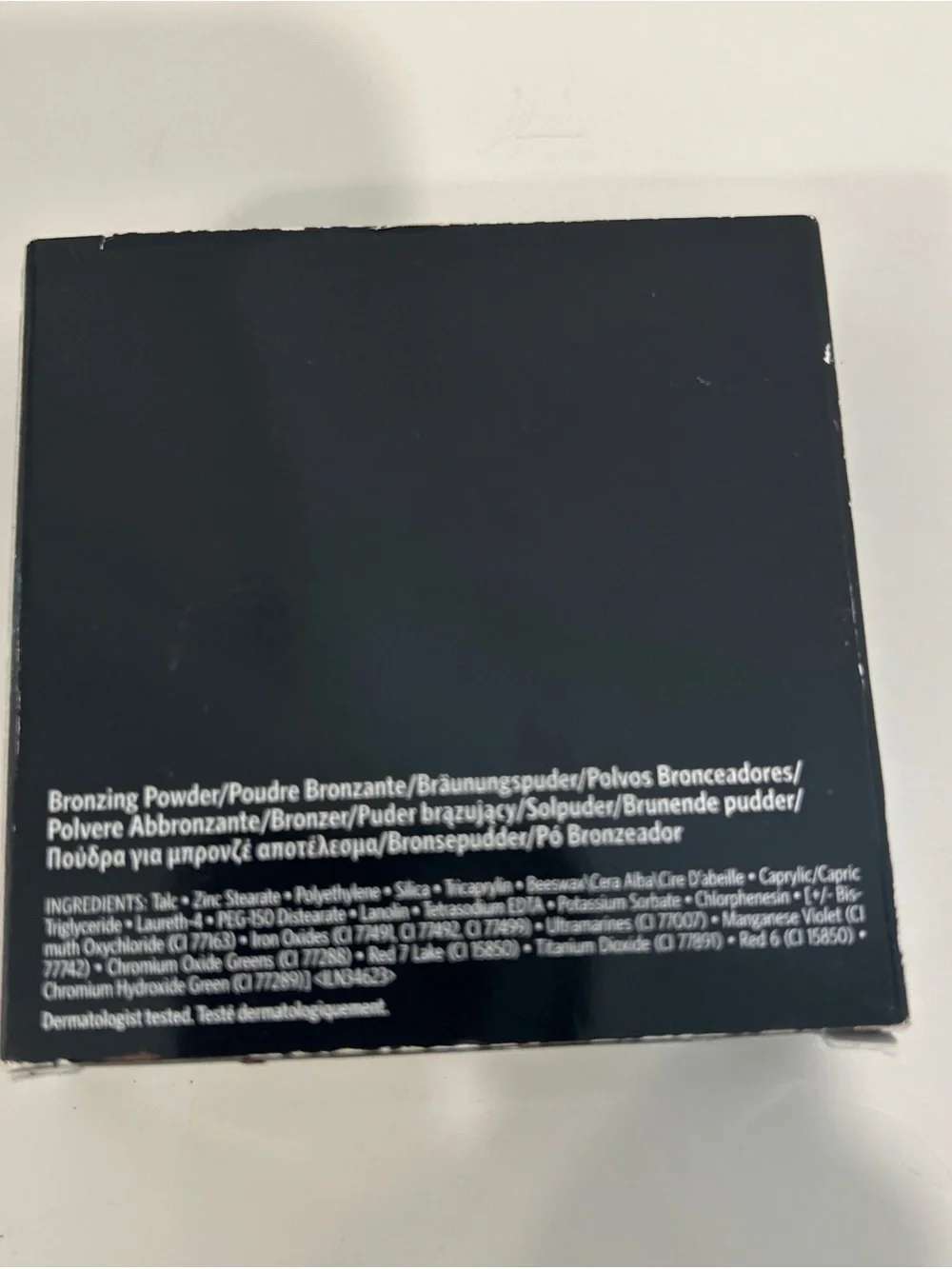 Bobbi Brown Bronzing Powder - Black Compact. Color-Natural